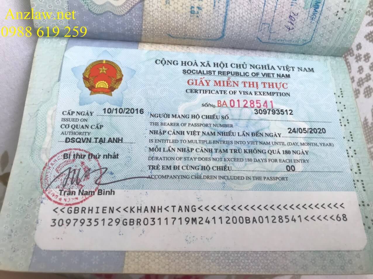 Hồ sơ đề nghị cấp giấy miễn thị thực