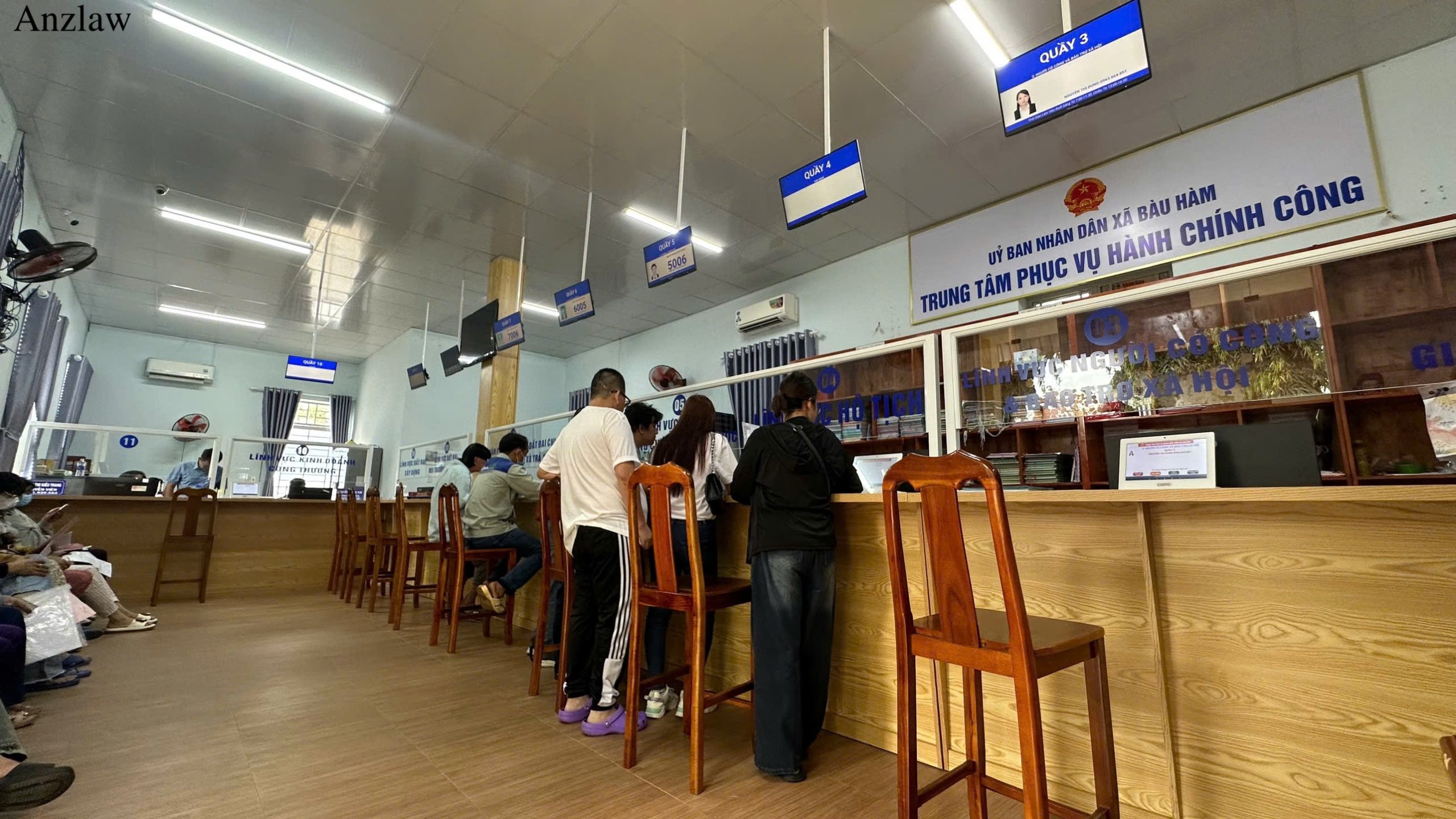 Nộp hồ sơ đăng ký kết hôn với người Anh tại Việt Nam